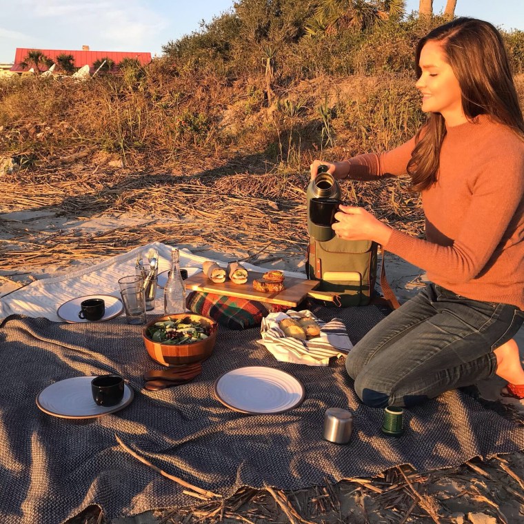 1BBD15A3-66B7-405F-9BC7-09BD6BBCD639