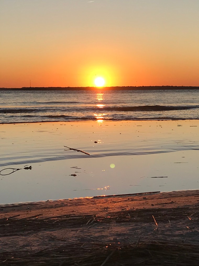 6F5B0A98-5E8D-4E15-9B8A-5A9511755BF8