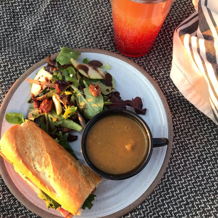 7AD7809F-A2C1-4C27-B6E1-437962174D66